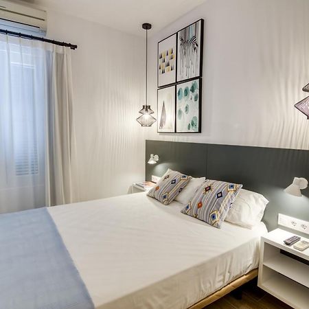 Hostal La Isla มาโอน ภายนอก รูปภาพ