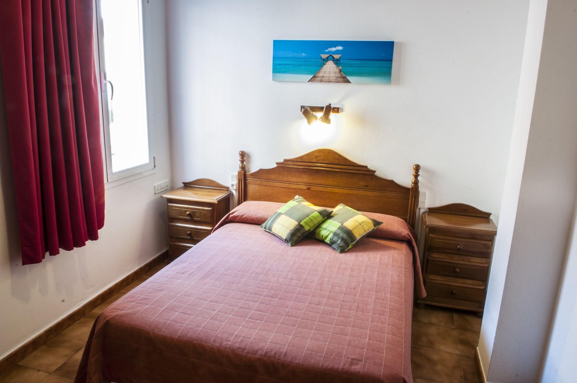 Hostal La Isla มาโอน ภายนอก รูปภาพ