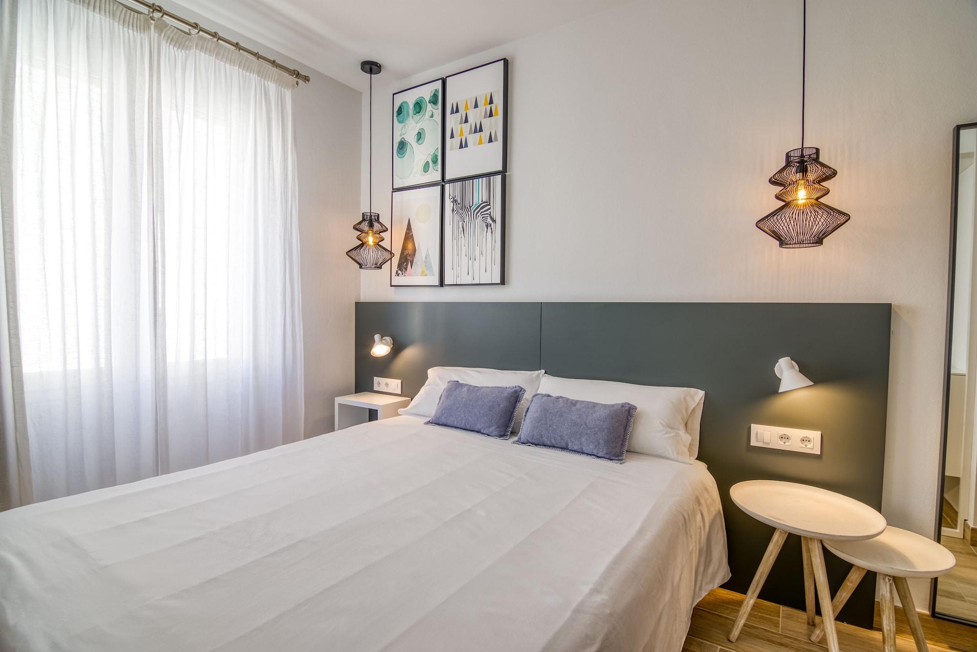 Hostal La Isla มาโอน ภายนอก รูปภาพ
